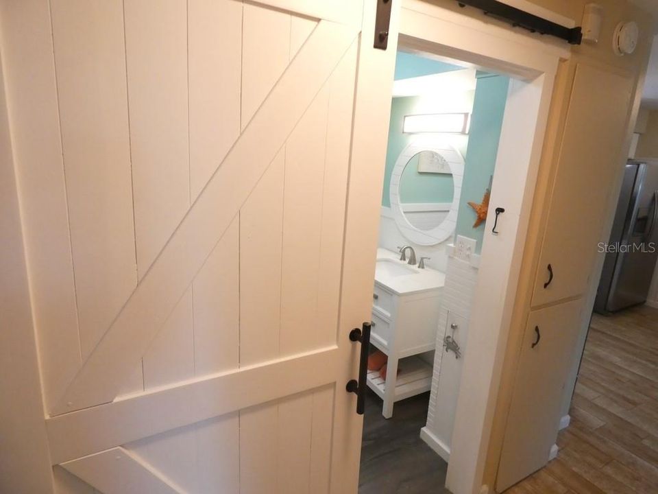 For Sale: $130,000 (2 beds, 1 baths, 768 Square Feet)