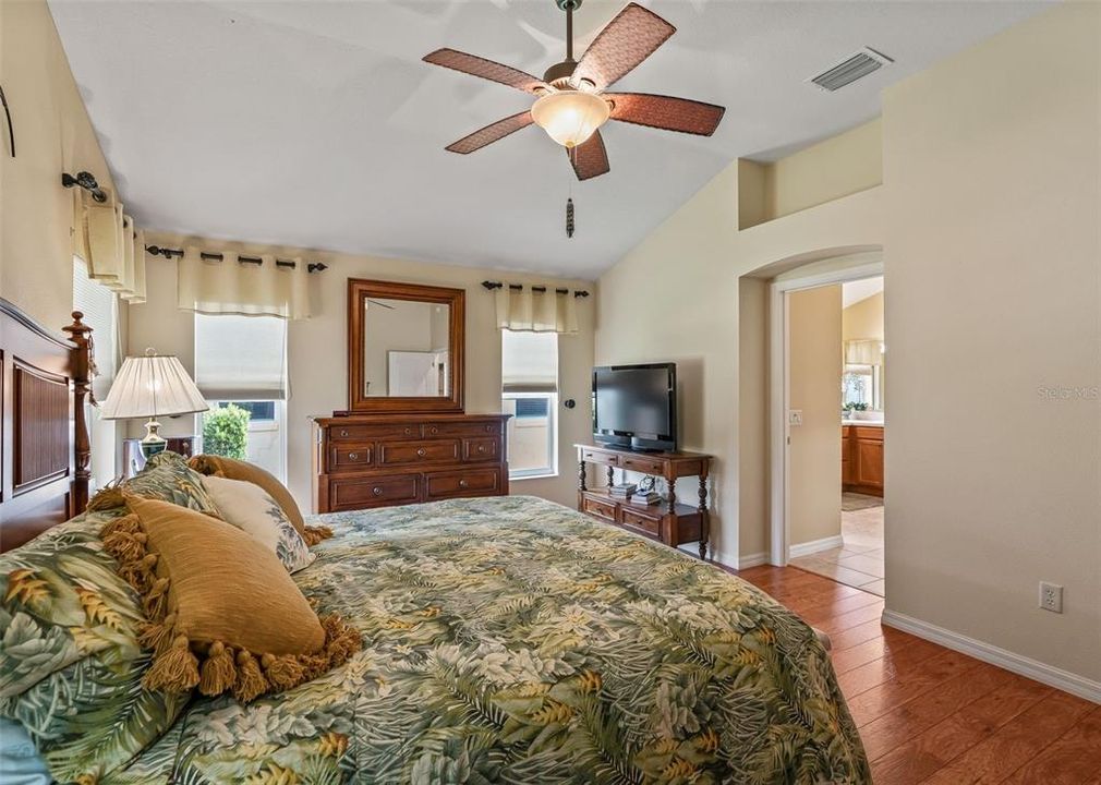 For Sale: $499,500 (3 beds, 2 baths, 2000 Square Feet)