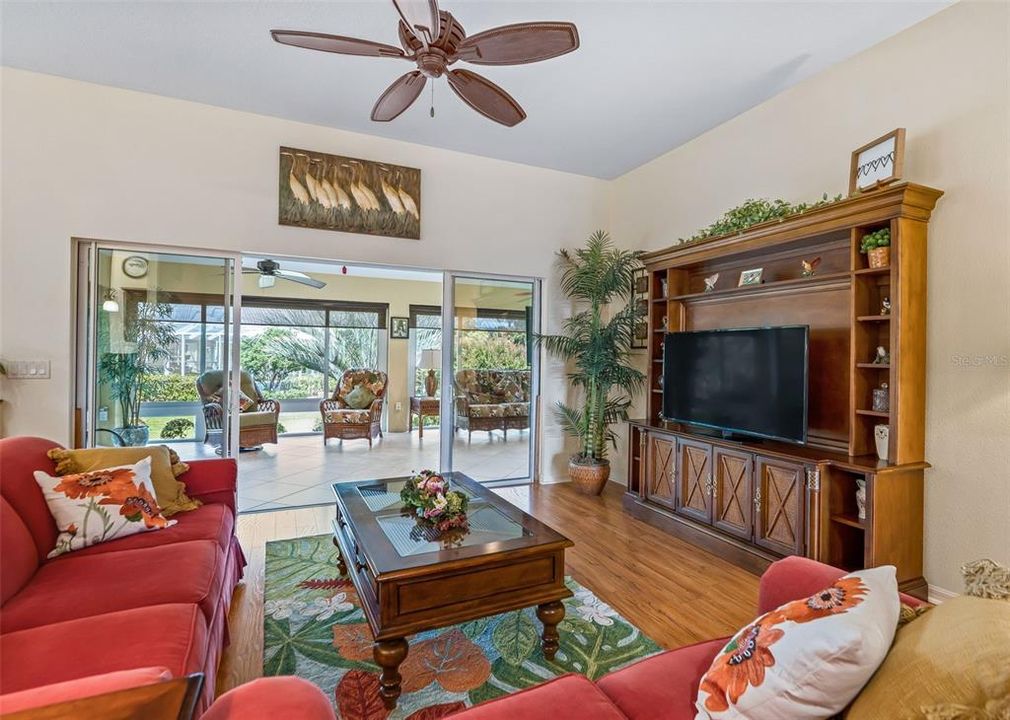 For Sale: $499,500 (3 beds, 2 baths, 2000 Square Feet)