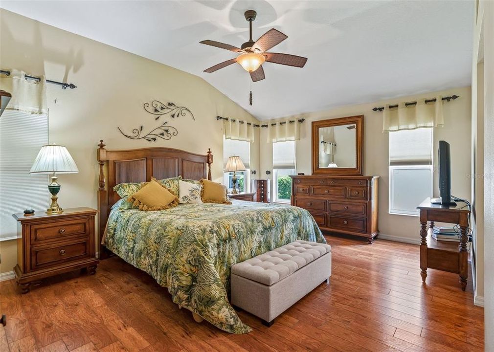 For Sale: $499,500 (3 beds, 2 baths, 2000 Square Feet)