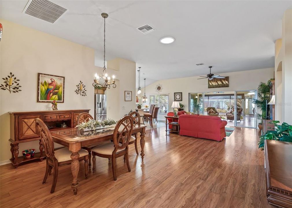 For Sale: $499,500 (3 beds, 2 baths, 2000 Square Feet)