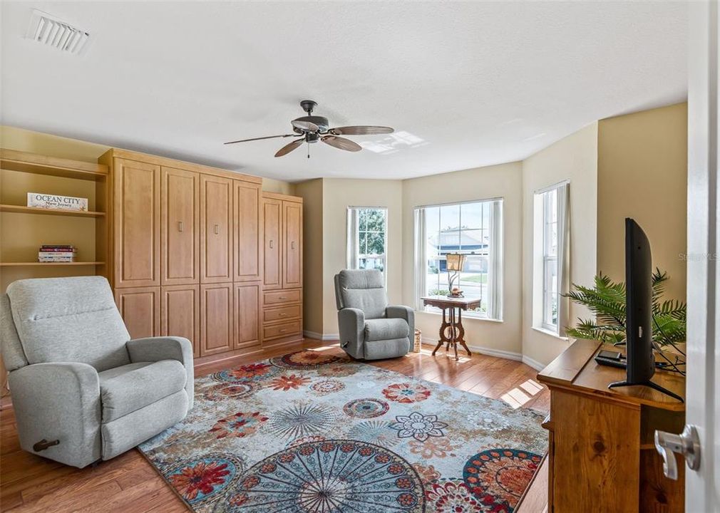 For Sale: $499,500 (3 beds, 2 baths, 2000 Square Feet)