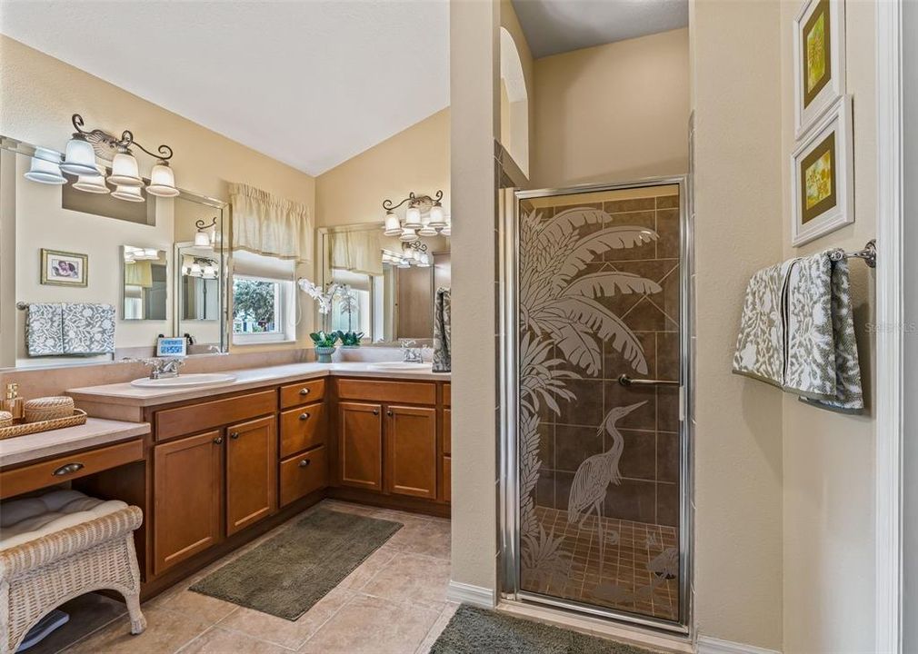 For Sale: $499,500 (3 beds, 2 baths, 2000 Square Feet)