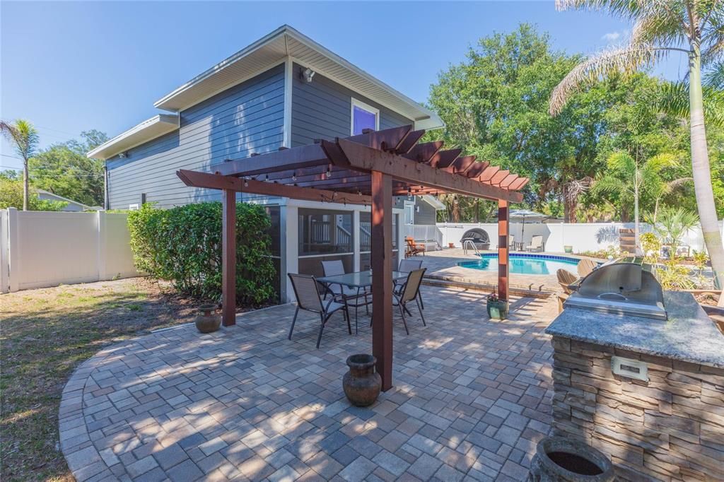 For Rent: $3,600 (4 beds, 3 baths, 1793 Square Feet)
