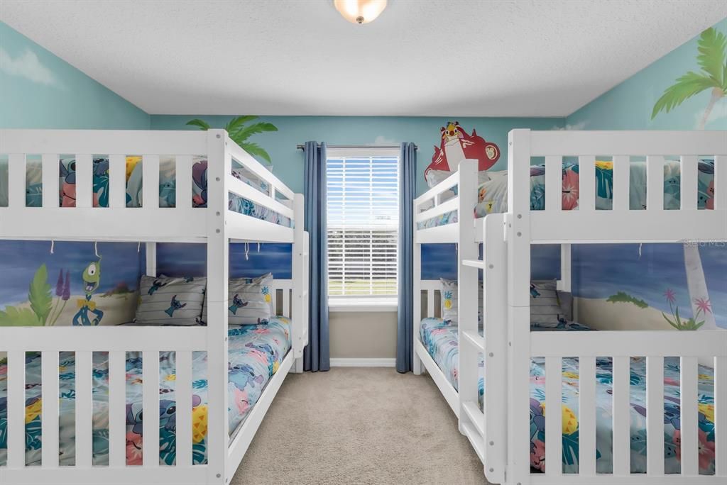 For Sale: $750,000 (9 beds, 6 baths, 4399 Square Feet)