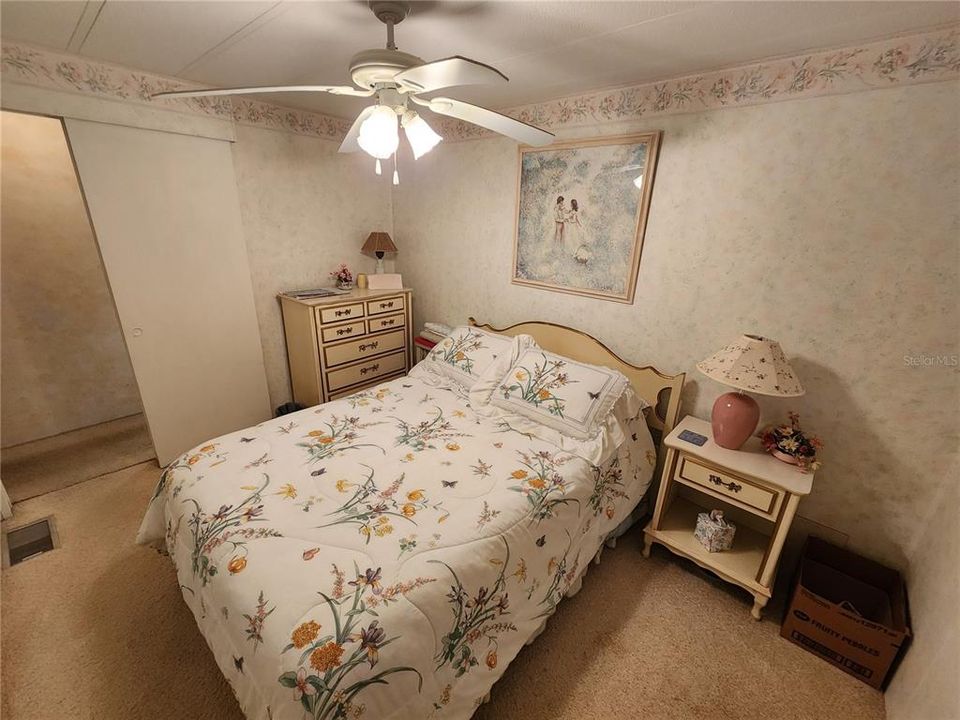 For Sale: $129,000 (2 beds, 2 baths, 960 Square Feet)