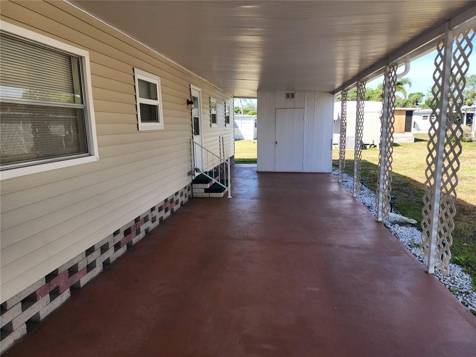 For Sale: $129,000 (2 beds, 2 baths, 960 Square Feet)