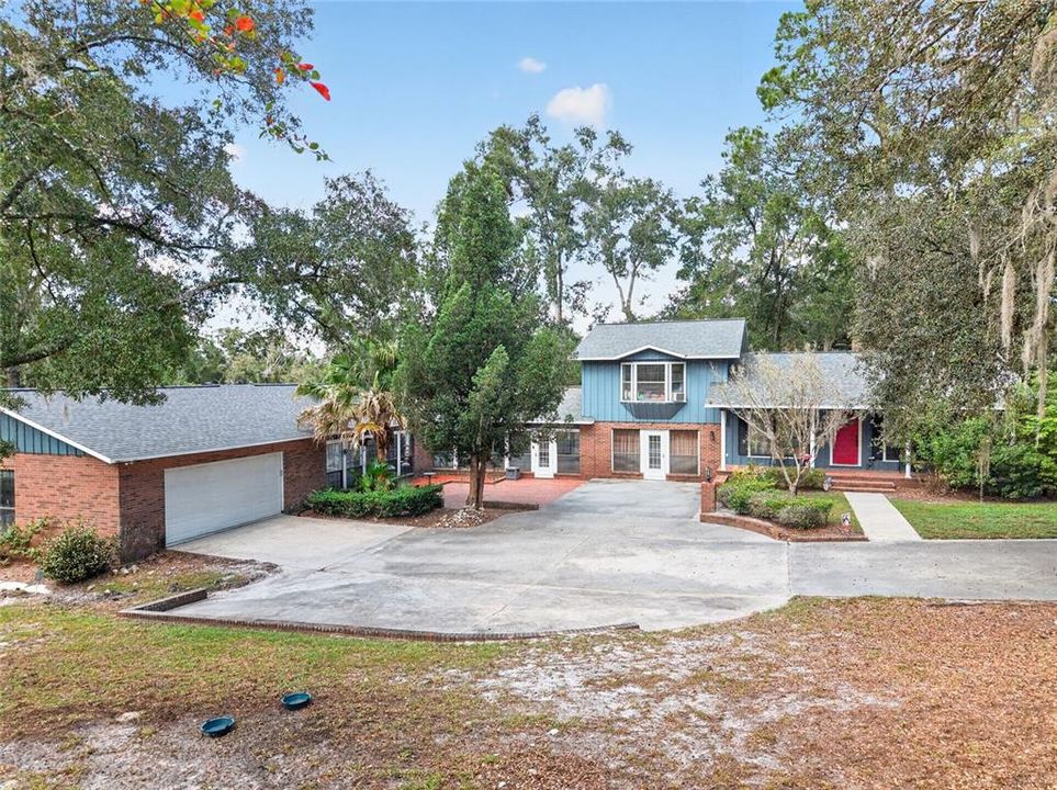 En Venta: $470,000 (4 camas, 3 baños, 3710 Pies cuadrados)