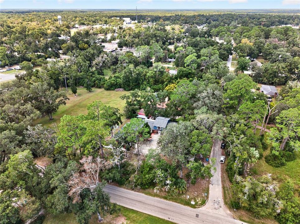 En Venta: $470,000 (4 camas, 3 baños, 3710 Pies cuadrados)