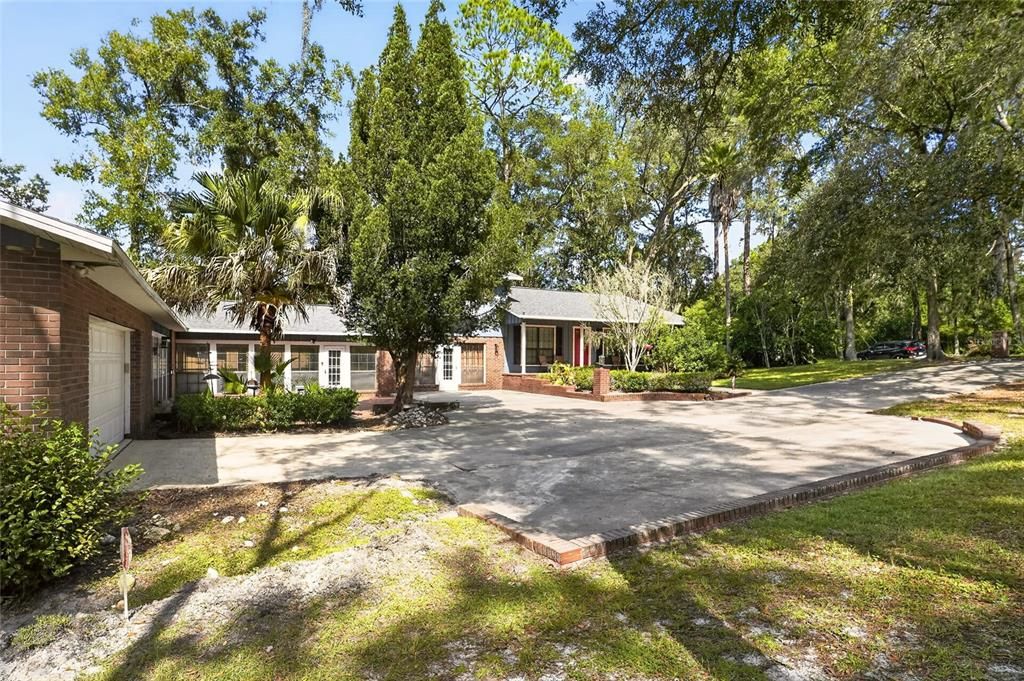 En Venta: $470,000 (4 camas, 3 baños, 3710 Pies cuadrados)
