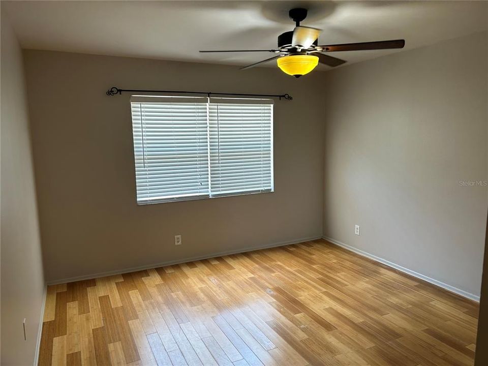 En Renta: $2,995 (3 camas, 2 baños, 1250 Pies cuadrados)