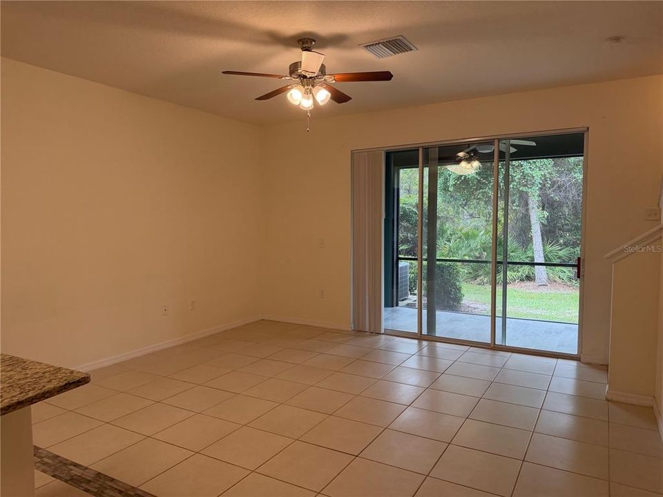 For Rent: $2,100 (3 beds, 2 baths, 1707 Square Feet)
