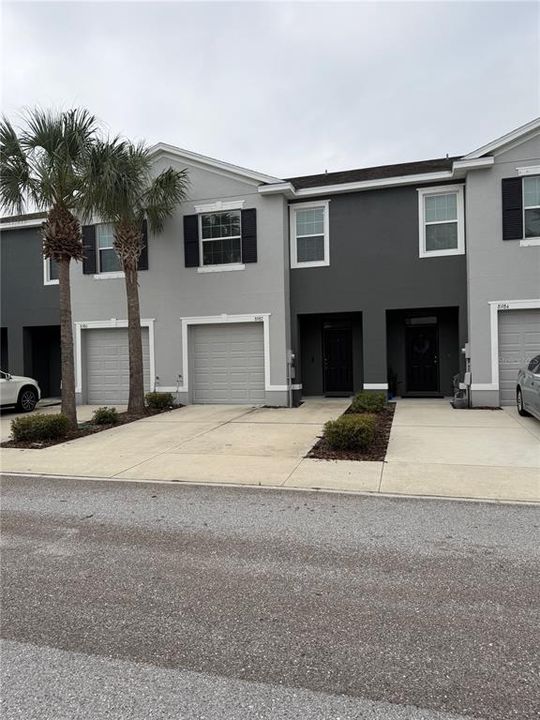 For Rent: $2,100 (3 beds, 2 baths, 1707 Square Feet)