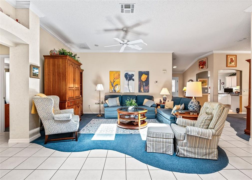 For Sale: $356,000 (3 beds, 2 baths, 1904 Square Feet)