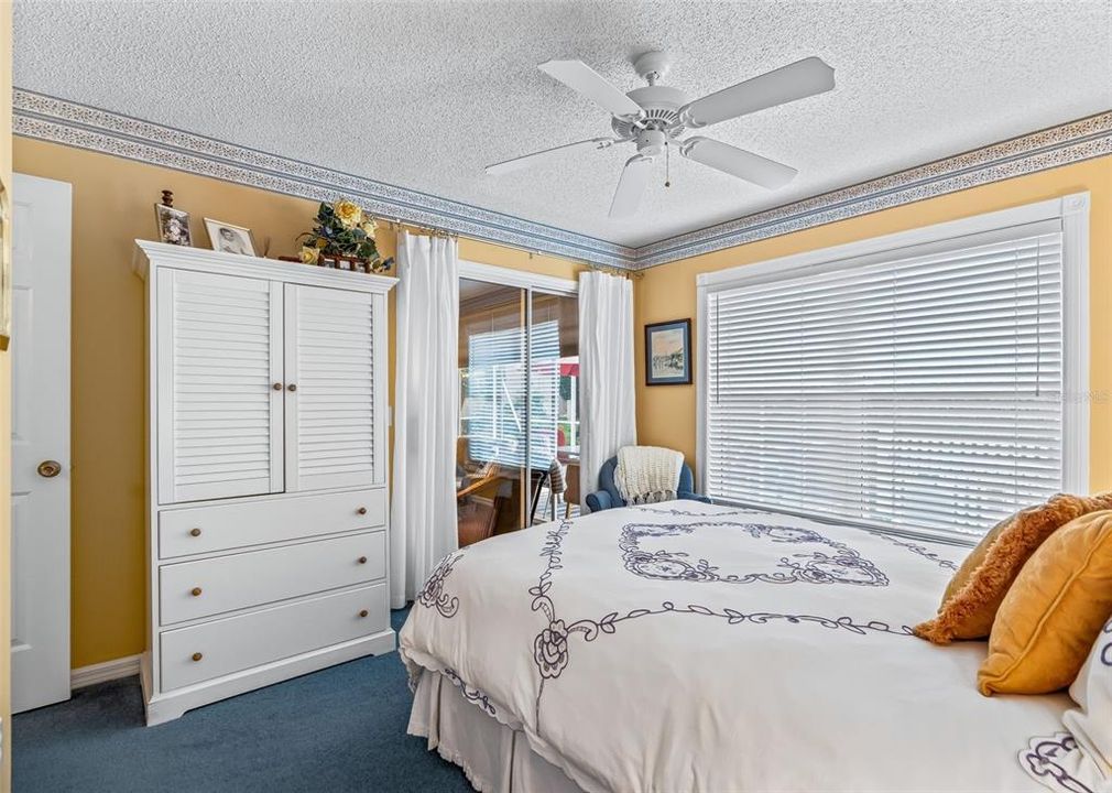 For Sale: $356,000 (3 beds, 2 baths, 1904 Square Feet)