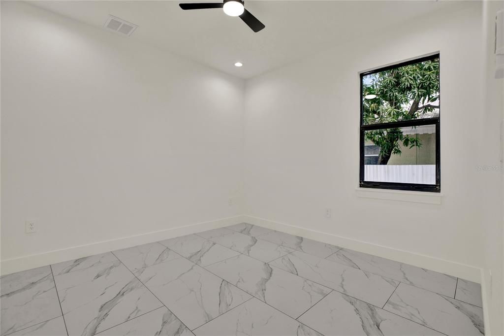 For Sale: $565,000 (3 beds, 2 baths, 1441 Square Feet)