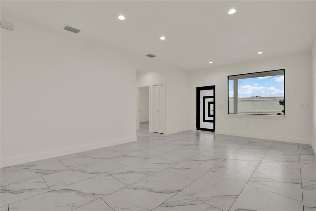 For Sale: $565,000 (3 beds, 2 baths, 1441 Square Feet)