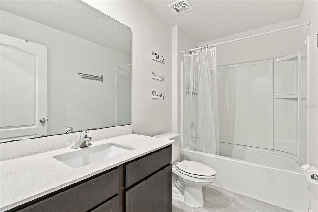 For Sale: $350,000 (5 beds, 3 baths, 1983 Square Feet)
