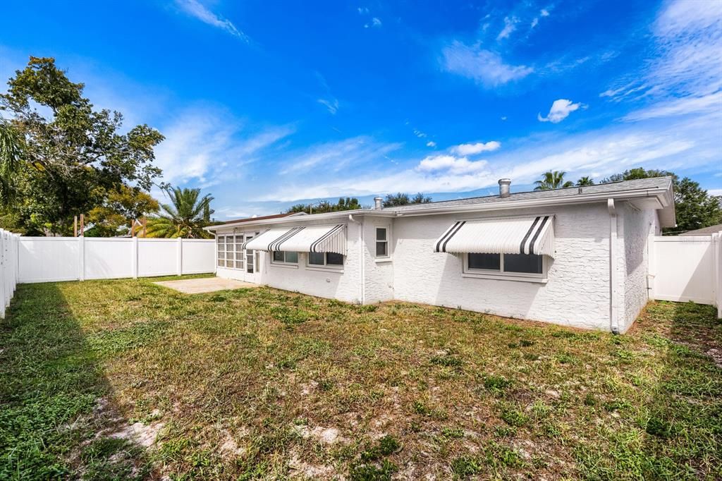 For Sale: $240,000 (3 beds, 2 baths, 1444 Square Feet)