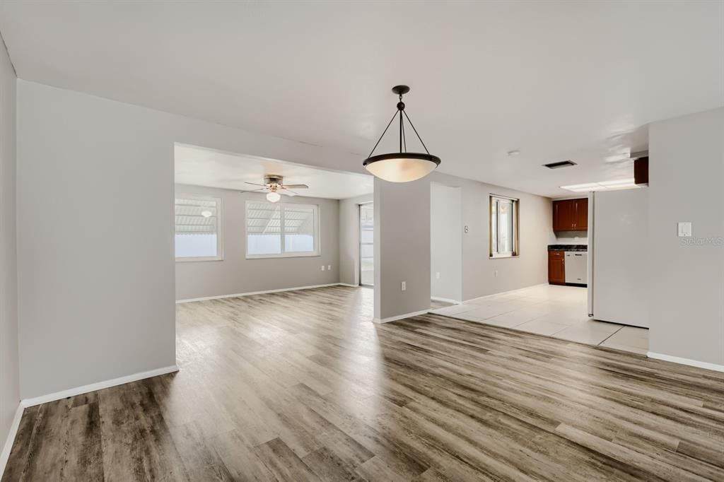 For Sale: $240,000 (3 beds, 2 baths, 1444 Square Feet)