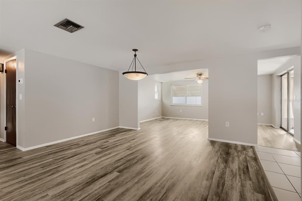 For Sale: $240,000 (3 beds, 2 baths, 1444 Square Feet)