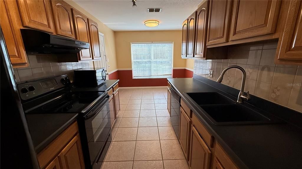 На продажу: $249,900 (3 спален, 2 ванн, 1487 Квадратных фут)