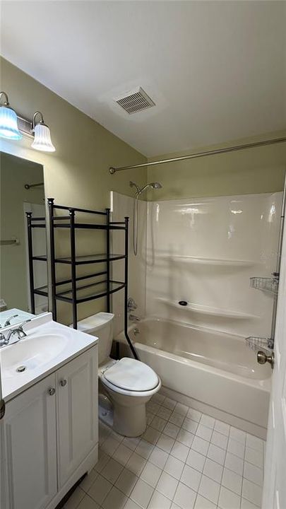 На продажу: $249,900 (3 спален, 2 ванн, 1487 Квадратных фут)