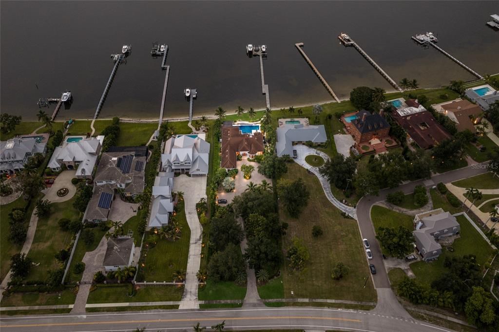 На продажу: $4,399,000 (4 спален, 4 ванн, 4539 Квадратных фут)