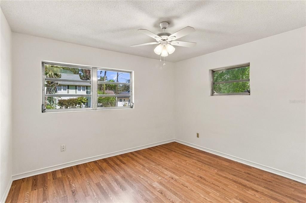 For Sale: $685,000 (3 beds, 2 baths, 1747 Square Feet)