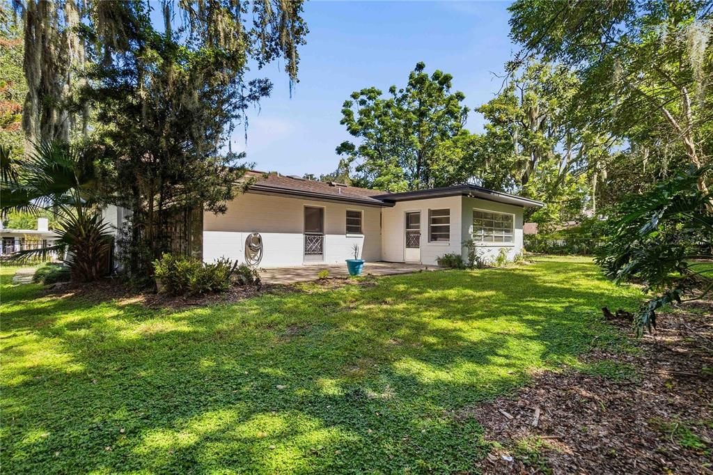 For Sale: $685,000 (3 beds, 2 baths, 1747 Square Feet)