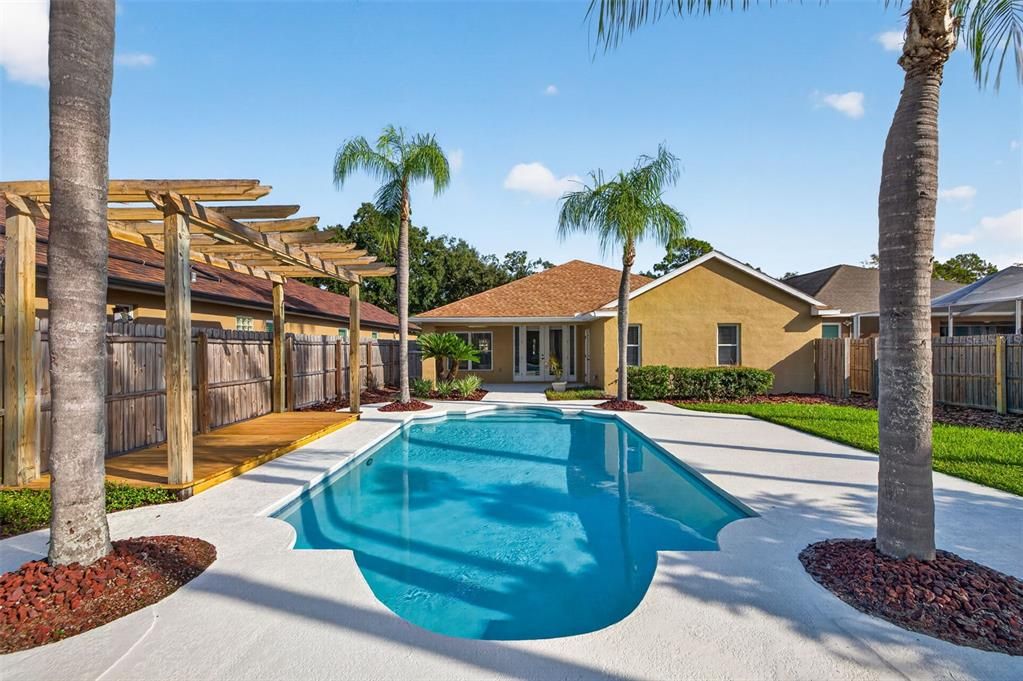 For Sale: $524,000 (3 beds, 2 baths, 1831 Square Feet)
