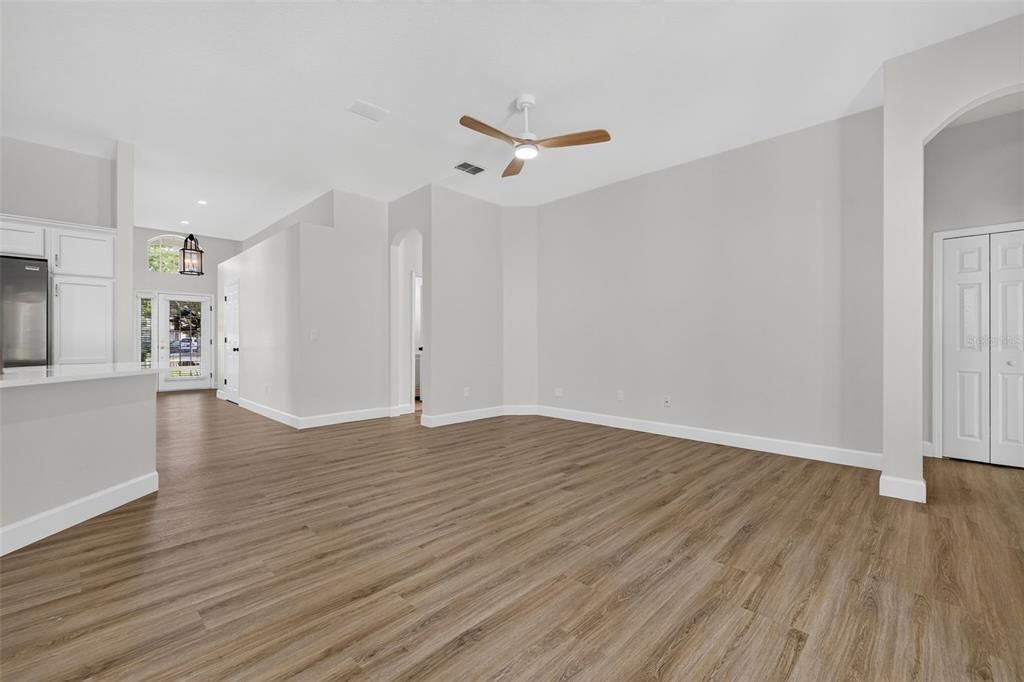 For Sale: $524,000 (3 beds, 2 baths, 1831 Square Feet)