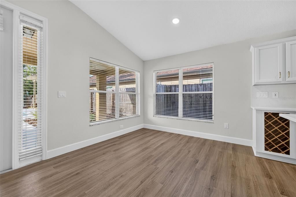 For Sale: $524,000 (3 beds, 2 baths, 1831 Square Feet)