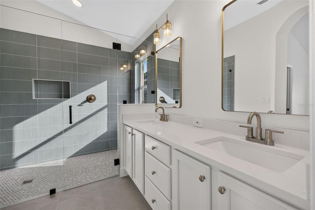 For Sale: $524,000 (3 beds, 2 baths, 1831 Square Feet)