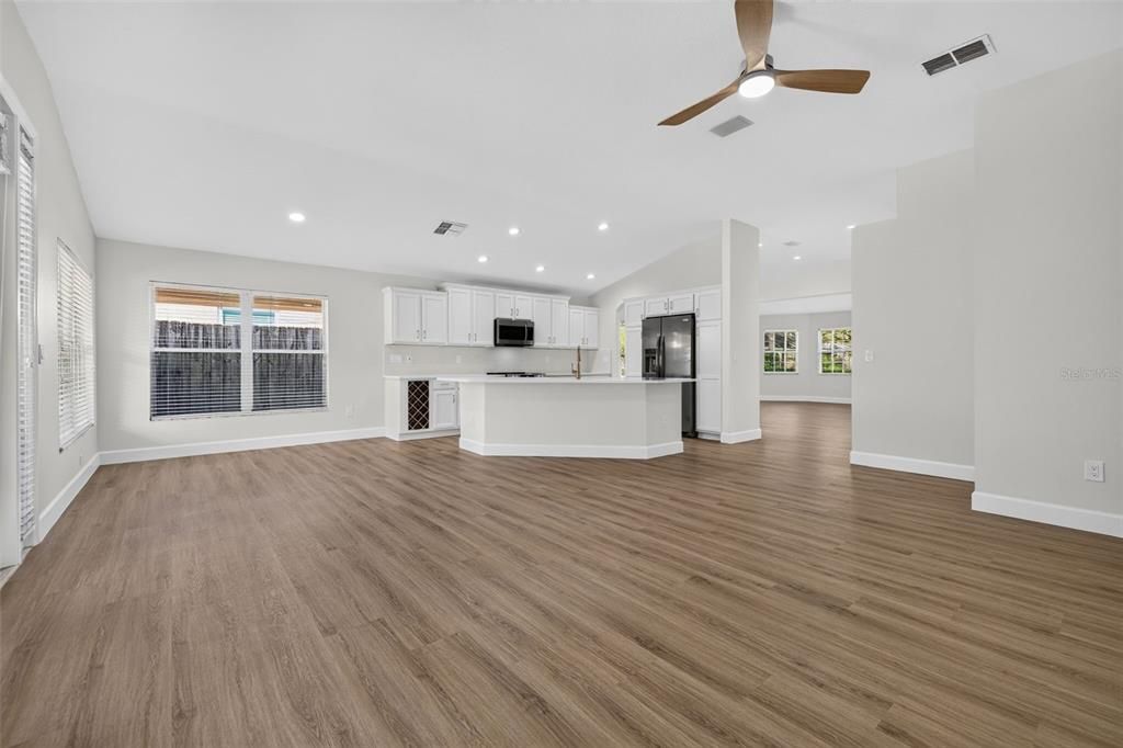 For Sale: $524,000 (3 beds, 2 baths, 1831 Square Feet)