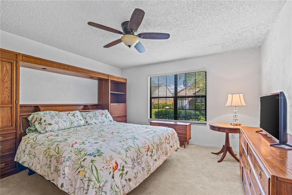For Sale: $249,000 (3 beds, 2 baths, 2008 Square Feet)