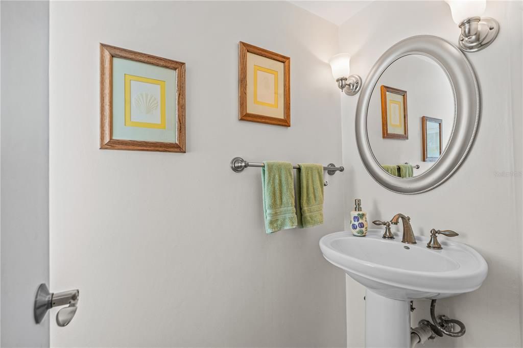 For Sale: $249,000 (3 beds, 2 baths, 2008 Square Feet)