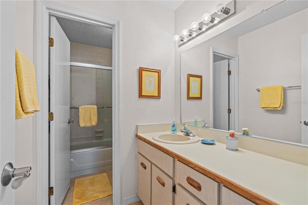 For Sale: $249,000 (3 beds, 2 baths, 2008 Square Feet)