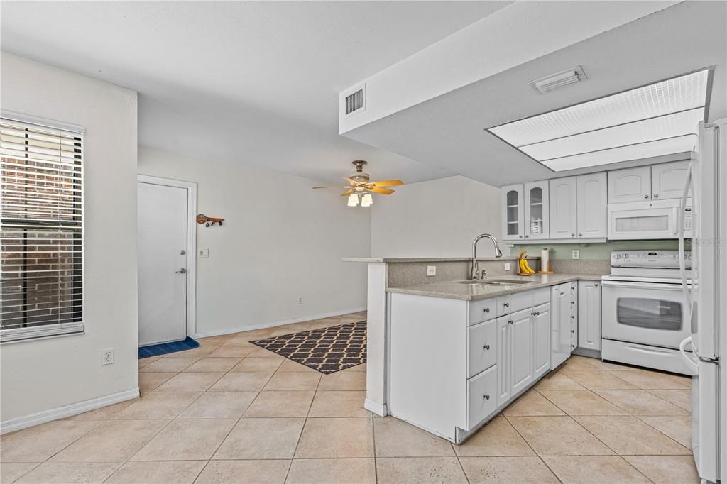 For Sale: $249,000 (3 beds, 2 baths, 2008 Square Feet)