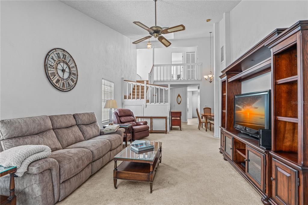 For Sale: $249,000 (3 beds, 2 baths, 2008 Square Feet)