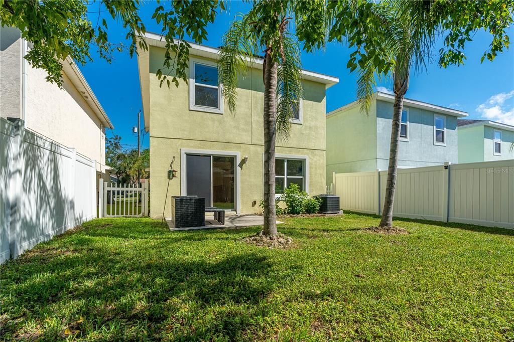 На продажу: $289,000 (3 спален, 2 ванн, 1610 Квадратных фут)