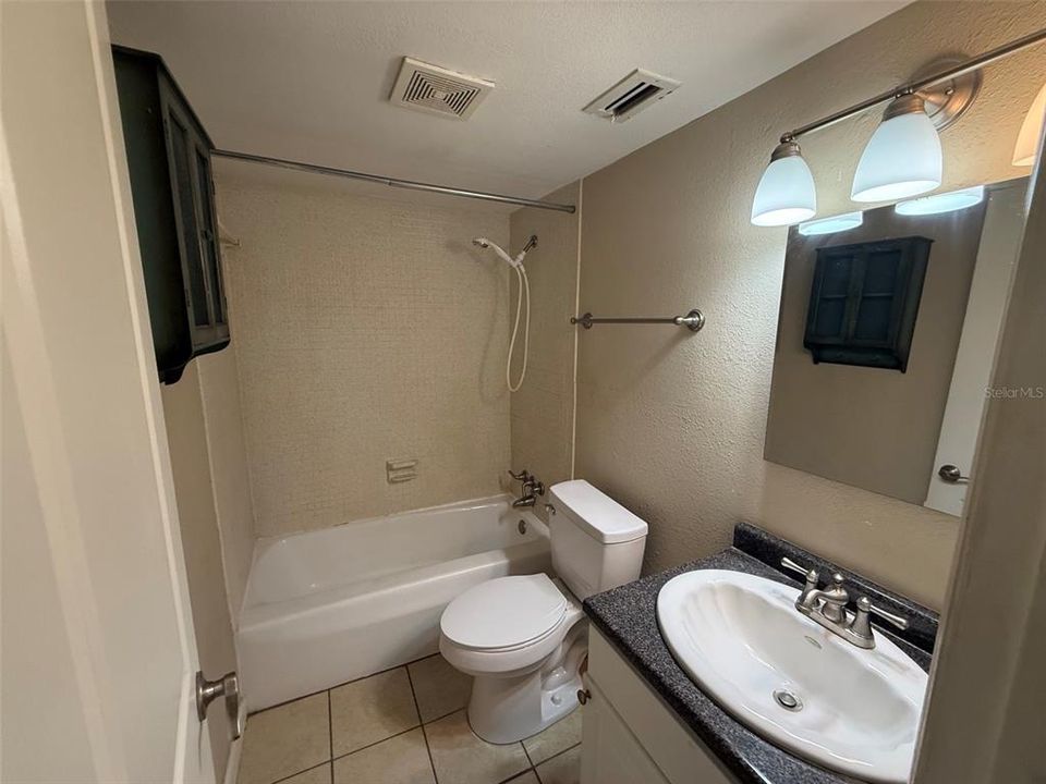 En Venta: $105,900 (2 camas, 2 baños, 900 Pies cuadrados)