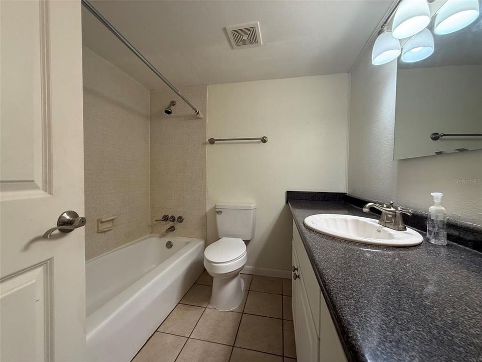 En Venta: $105,900 (2 camas, 2 baños, 900 Pies cuadrados)