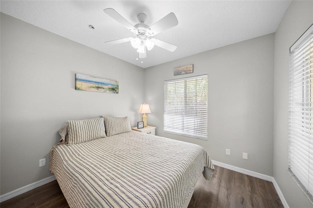 For Sale: $240,000 (3 beds, 2 baths, 1200 Square Feet)