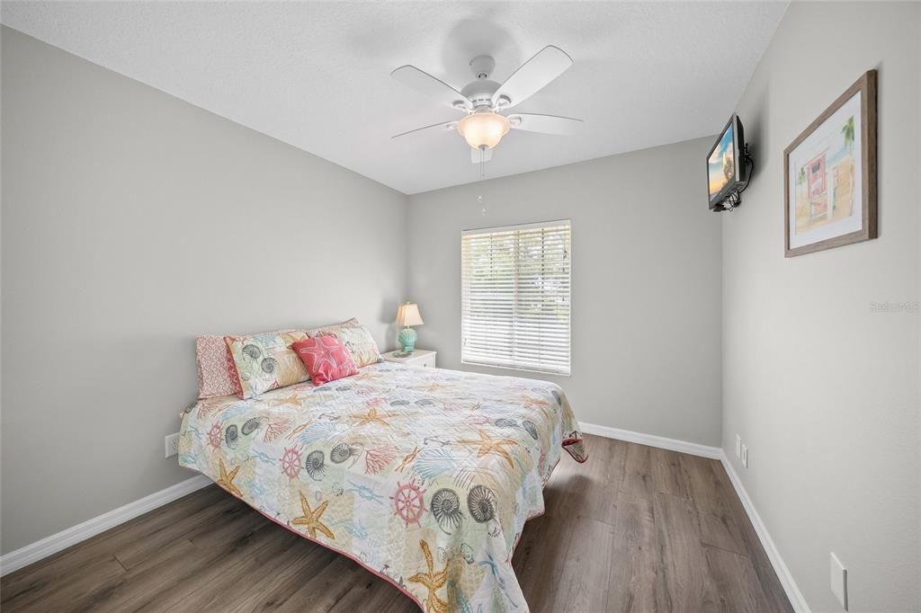 For Sale: $240,000 (3 beds, 2 baths, 1200 Square Feet)