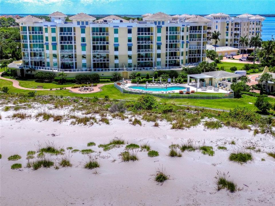 En Venta: $2,940,000 (3 camas, 3 baños, 2495 Pies cuadrados)