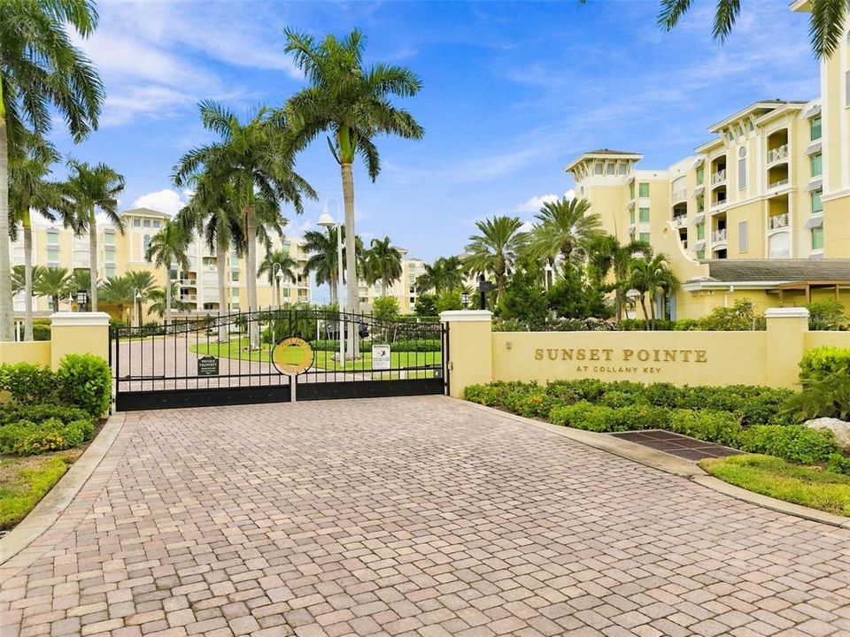 En Venta: $2,940,000 (3 camas, 3 baños, 2495 Pies cuadrados)