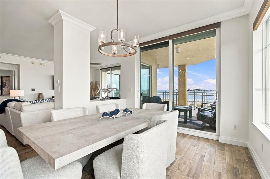En Venta: $2,940,000 (3 camas, 3 baños, 2495 Pies cuadrados)