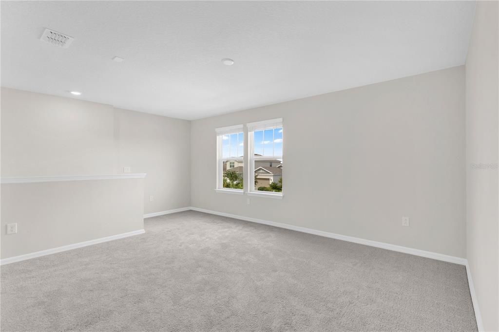 For Rent: $2,800 (4 beds, 3 baths, 2207 Square Feet)