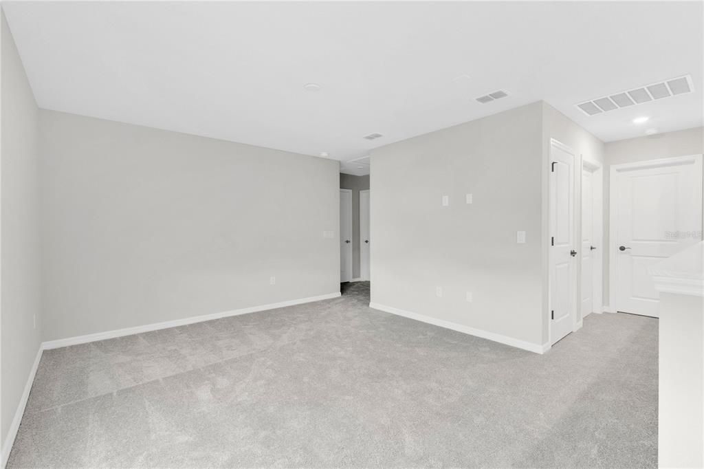 For Rent: $2,800 (4 beds, 3 baths, 2207 Square Feet)